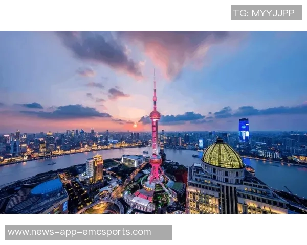 在迪拜商场偶遇巴尔德吾米提江与U22全员共游哈利法塔的奇妙之旅